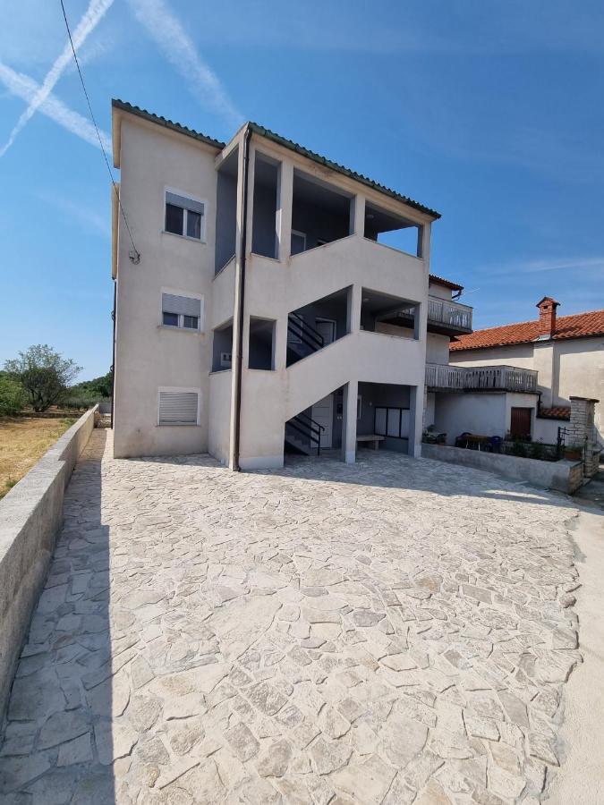 Apartment Sunrise, Coastal Istra, Pula Duga Uvala Pavicini Exteriör bild